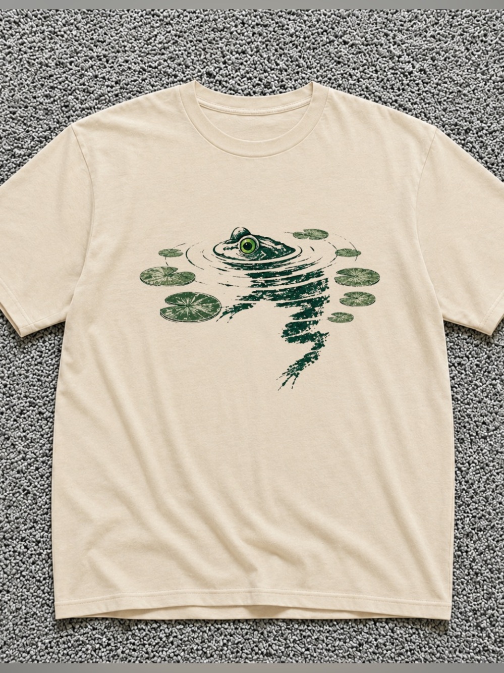 Off White T-Shirt with Green Frog Graphic - Pets Reptile